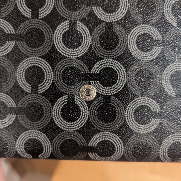 Coach Signature Optic C Logo Black/Lavender Trifold Full Size Wallet - Picture 7 of 7